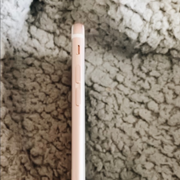 Unlocked iphone 6s + Wildflower case - Picture 5 of 7